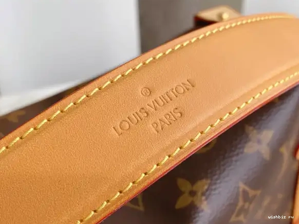 WIS VUITTON MM SIDE LOUIS TRUNK 0702